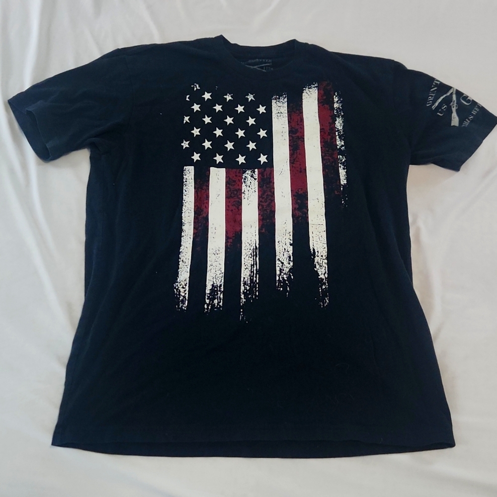 Grunt Style black shirt sz Large